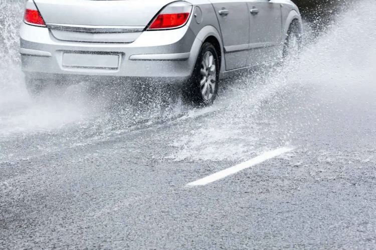 Τι είναι το φαινόμενο της υδρολίσθησης και πως να αντιδράσετε